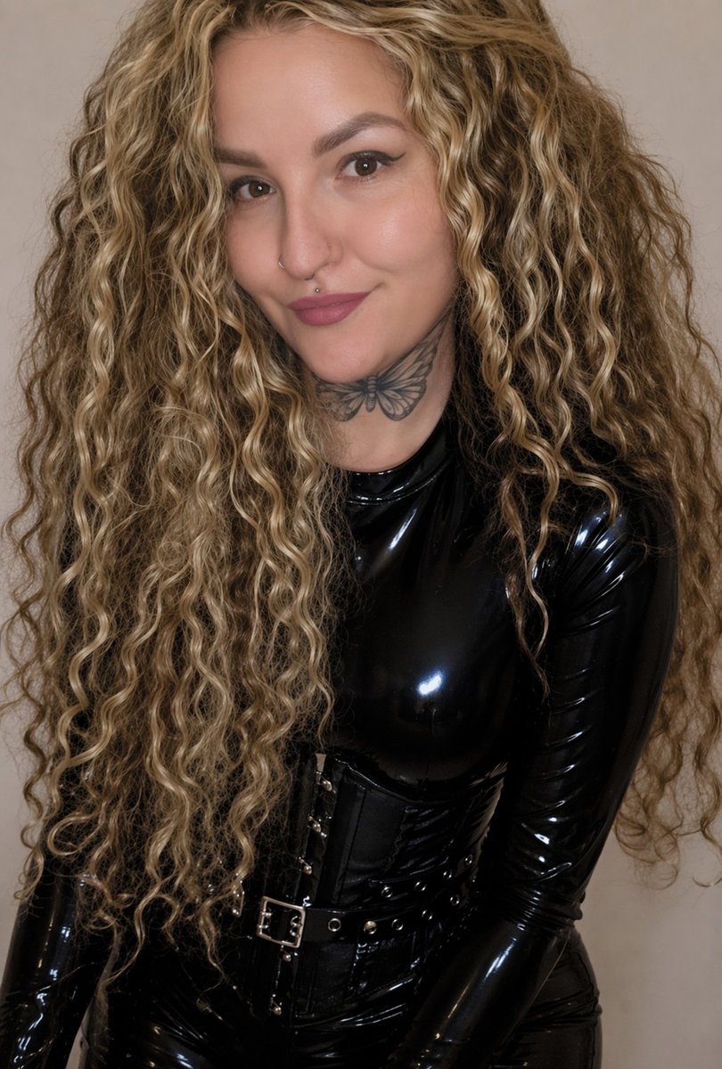 Emmatrix tweet media