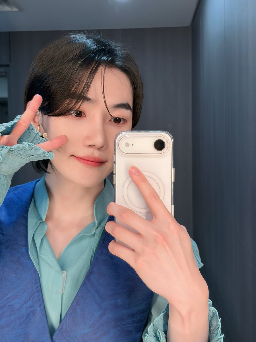 THEBOYZ_officl's tweet image. [📸] 뉴 뮤지컬 로미오와 줄리엣 7회차 완료🌹 뉴미오 덕분에 토요일 알차게 보내기 성공˚₊·—̳͟͞͞♥°•

#THEBOYZ #더보이즈
#NEW #뉴