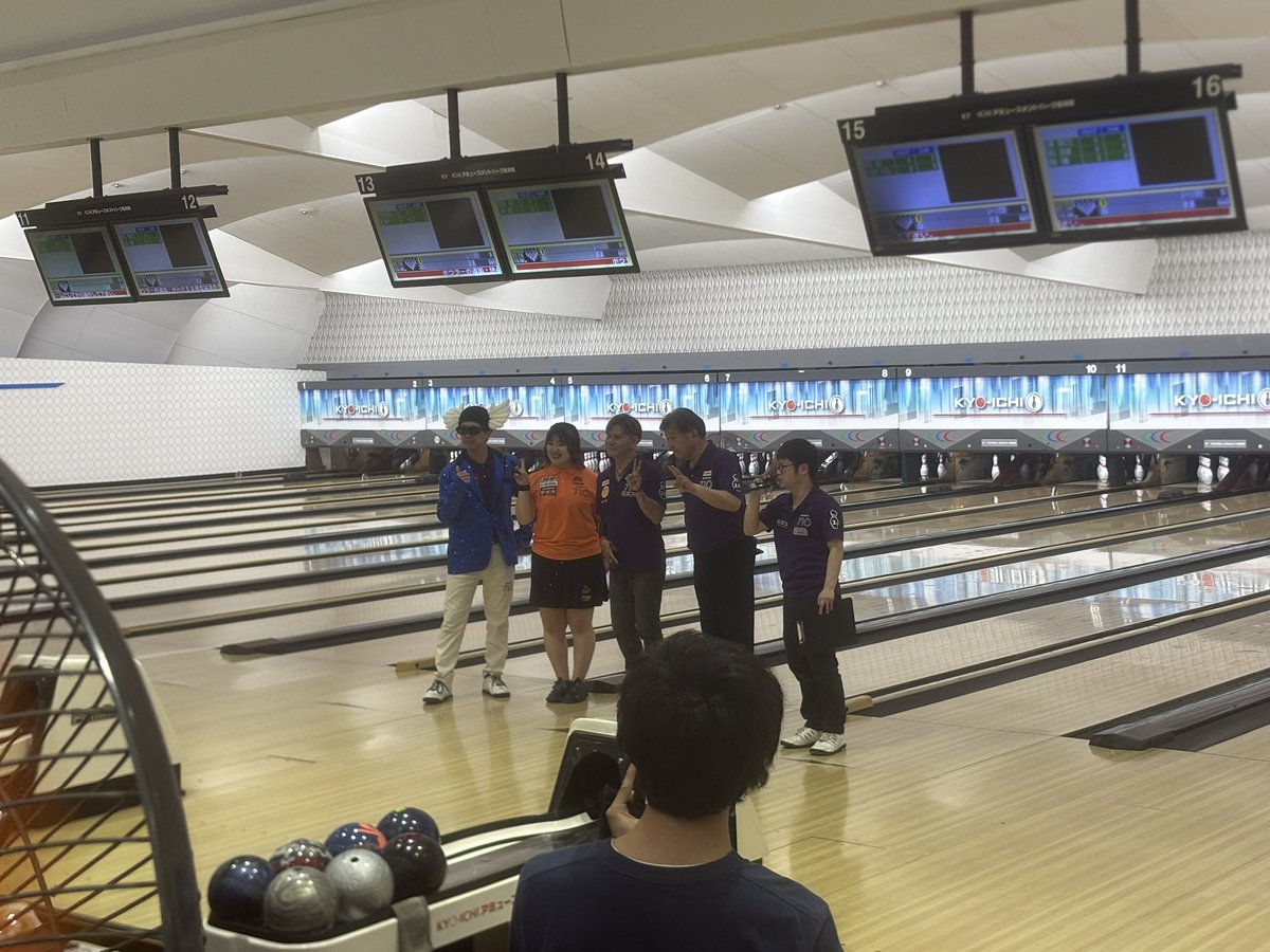 tkr1121bowling's tweet photo. キョウイチ吉祥院でターキーズクラブ主催ボウリング界のスーパースター笹田P @hamusukexxx とパワーボウラー菜穂ちゃん @KONDONAHO チャレンジ行ってきました！

こんな出るんかってぐらい周り⑦⑩出まくるし終始楽しい競技会過ぎた(笑)
@j_h0805 ありがとうございました！またお願いします！ https://t.co/vnTqDQBB9n