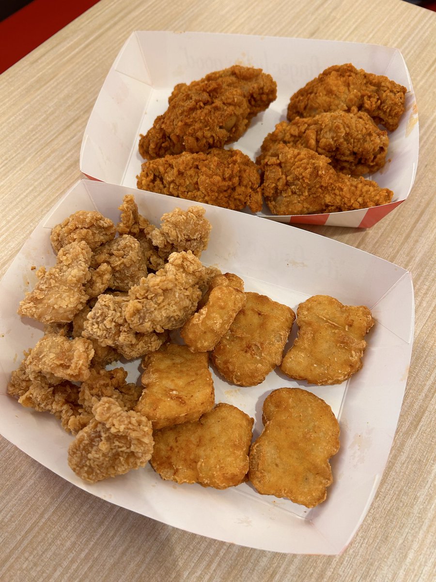 KFC Thailand tweet media