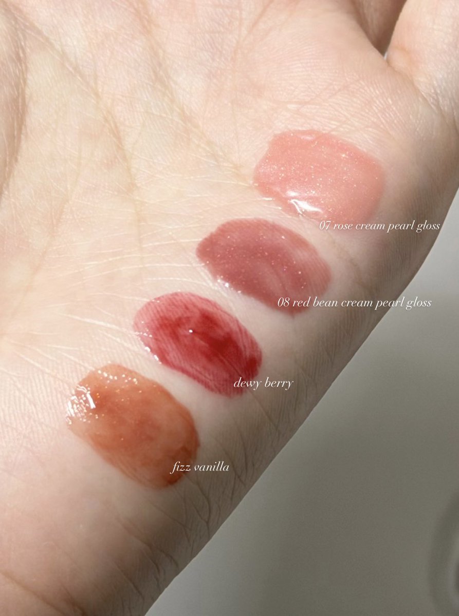 nuei___'s tweet image. 唇よわよわの私が愛用してるAMUSEのリップに新色が出たᐡ⸝⸝&amp;gt; ·̫ &amp;lt;⸝⸝ᐡ

◼︎ジェルフィットグロス(ちゅるちゅるでかわいい)
07 クリーミーローズパールグロス
08 あんバターパールグロス👈🏻推し

◼︎ジェルフィットティントミニ(色持ち◎)
しゅわバニラ／うるベリー👈🏻推し

#PR #AMUSE