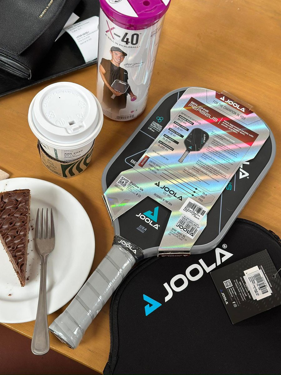 A r s ✨ tweet media