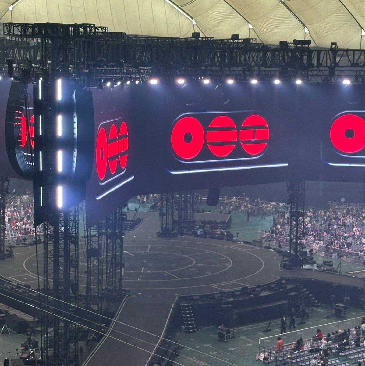 ののの tweet media