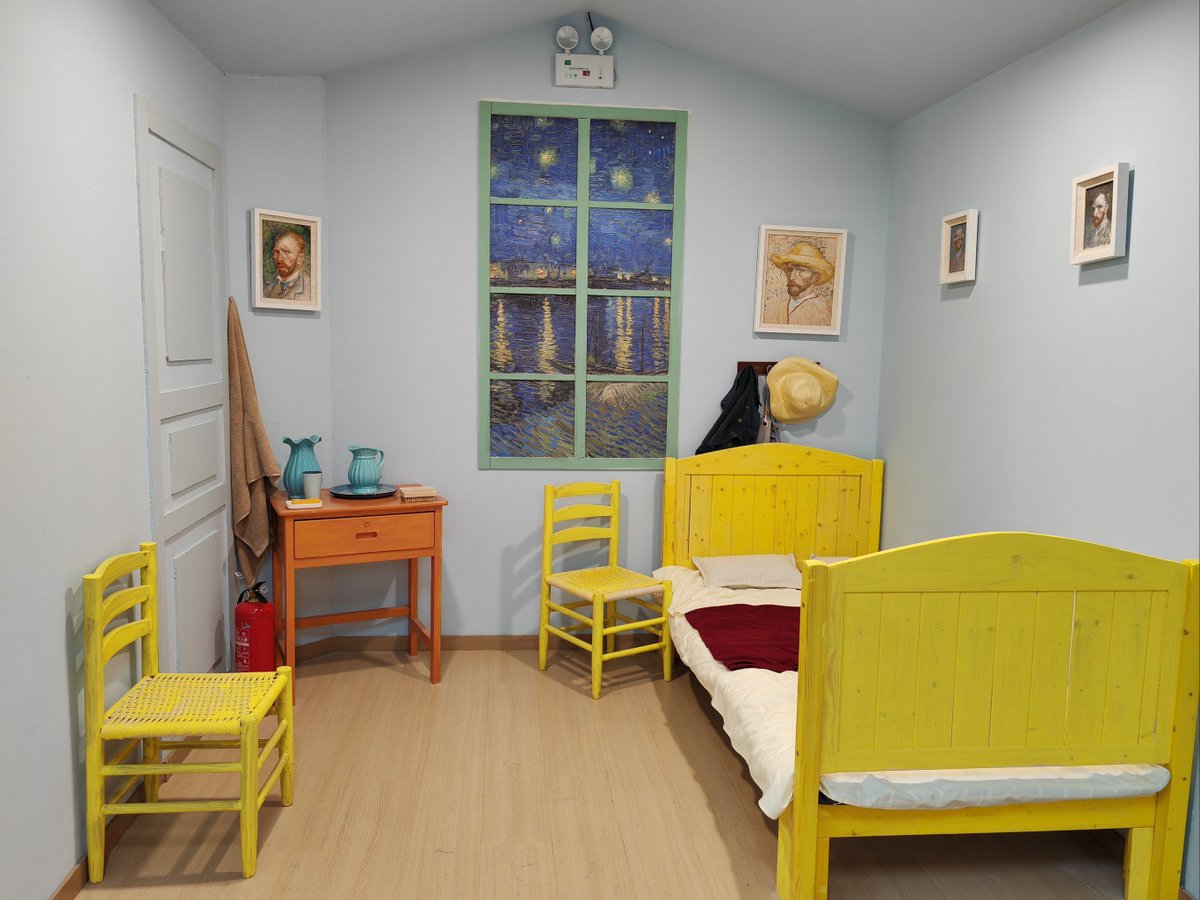 AnnaFooterman tweet media