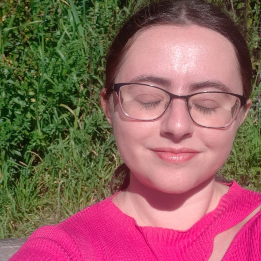 thefuschiadragonfly's secret garden 🌺🌿💙💛 tweet media