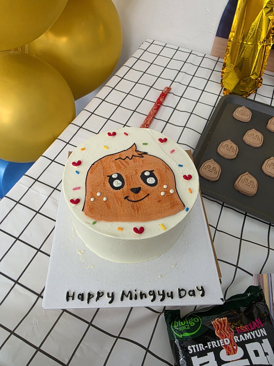 Last but not least-- date with our puppy gyu! 🐶

#CookingWithGyu