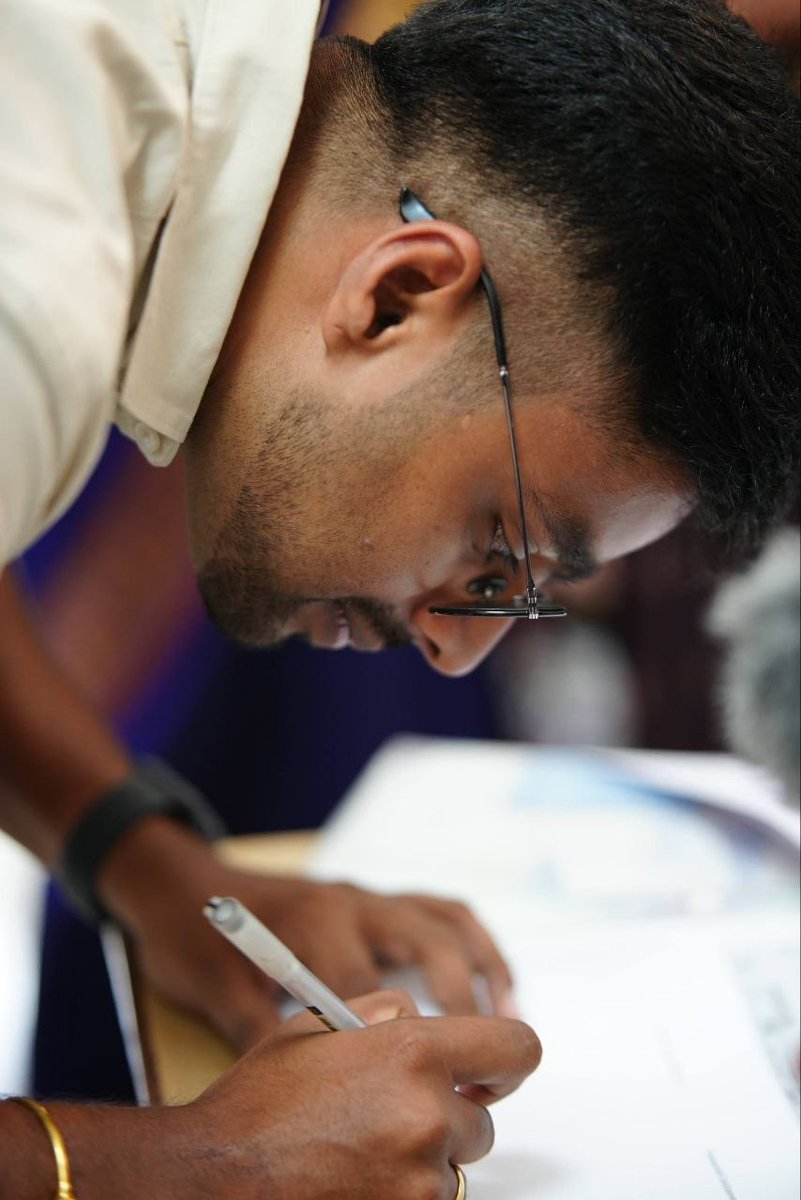 Sriram M tweet media