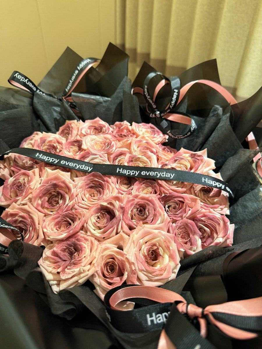 ꔷ × ꔷ tweet media