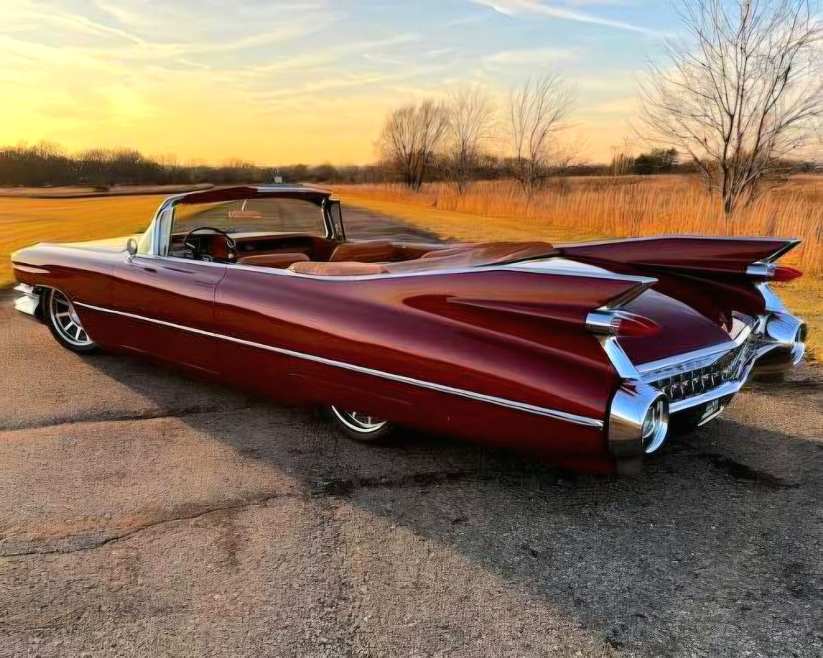 HappyMotorhead's tweet image. Those legendary 1959 tailfins on a chopped, custom drop-top... 🏎️🔥

​HOT or NOT? 🌶️🚫

​Drop a vote and tell me: Is this the ultimate sunset cruiser or did they go too far with the custom look? 👇💬

#Cadillac #ClassicCars #CustomCars #Caddy #HotOrNot #CarCulture #1959Cadillac