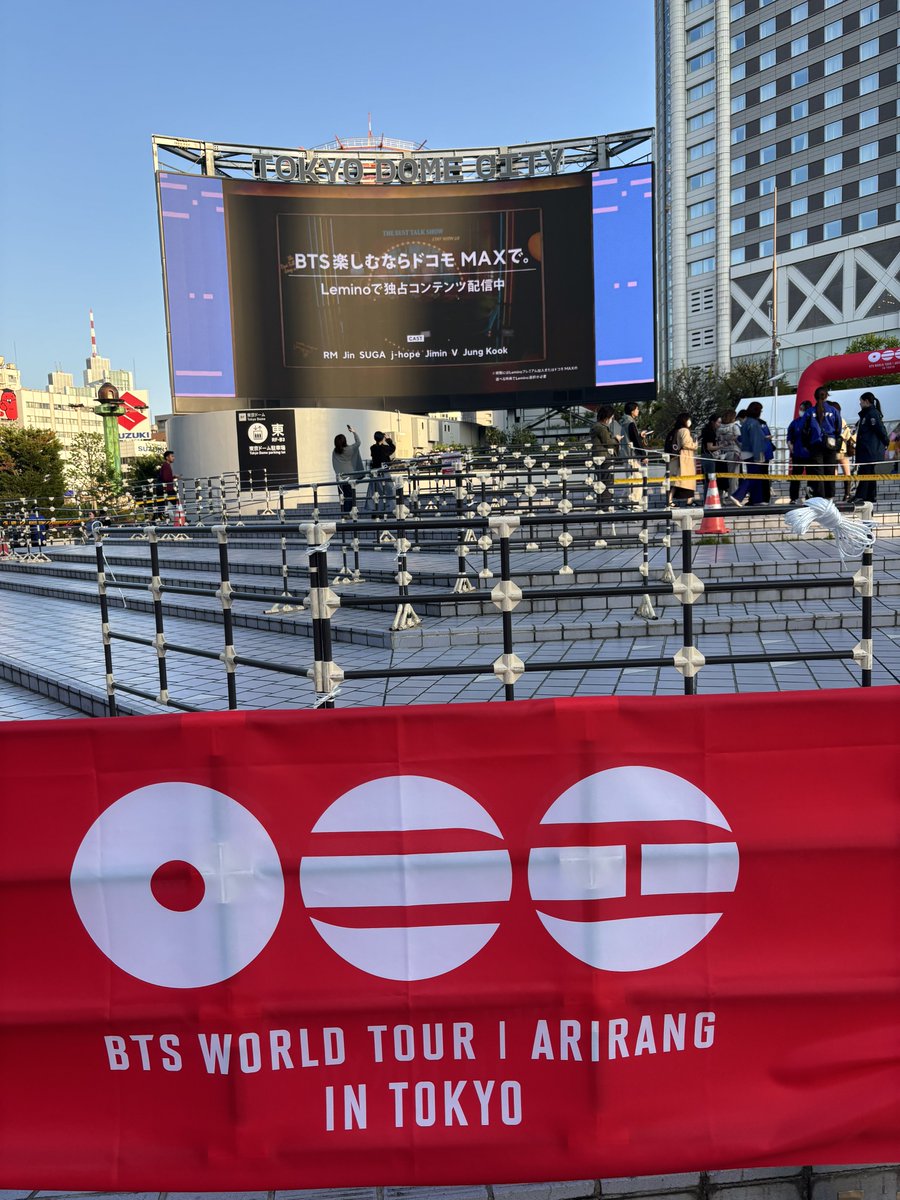 bnd_saranhe's tweet photo. 念願のBTS最高すぎた〜‼️
真正面の席だったから良かった🥰
グクの高音DOPE痺れる https://t.co/O4SLHv2oF0