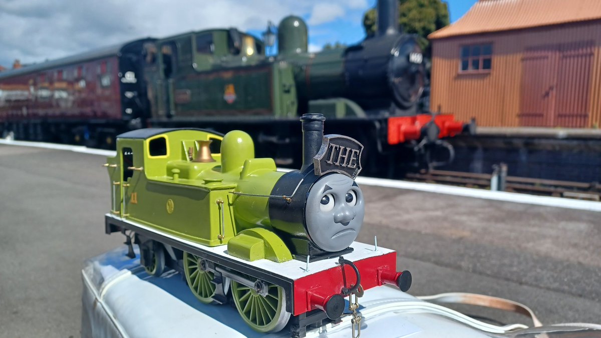 He broke his ankle 😔