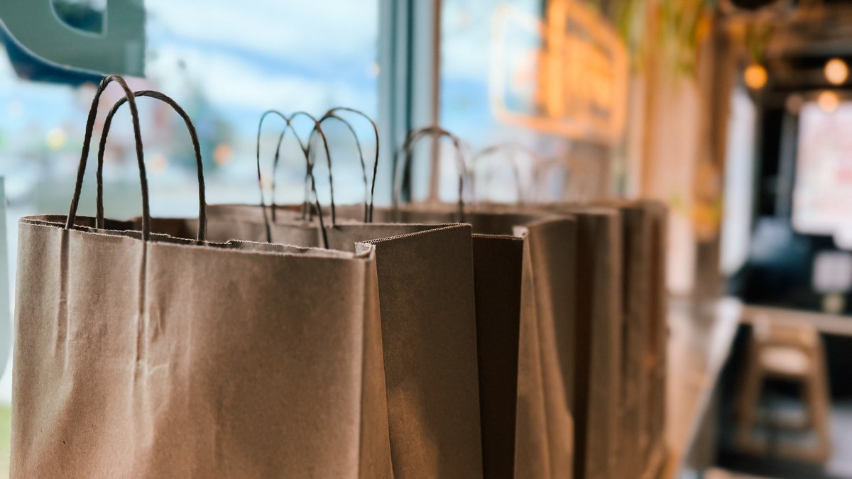 We have many ways of fulfilling our mission, but one we don't talk about enough is our CAFE 180 @ Home meal program. If you'd like to donate toward the work we are doing through CAFE 180 @ Home, donate here cafe180.org/donate