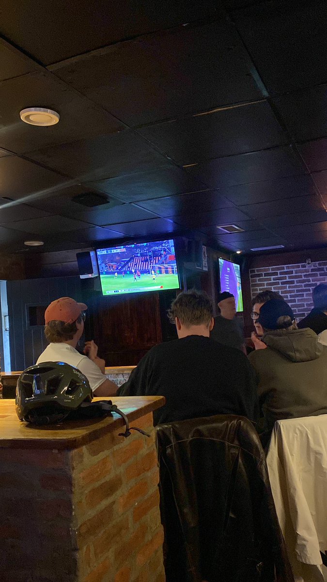 dynamitHarry45's tweet image. Någonstans i landet #ifkgbg #networking