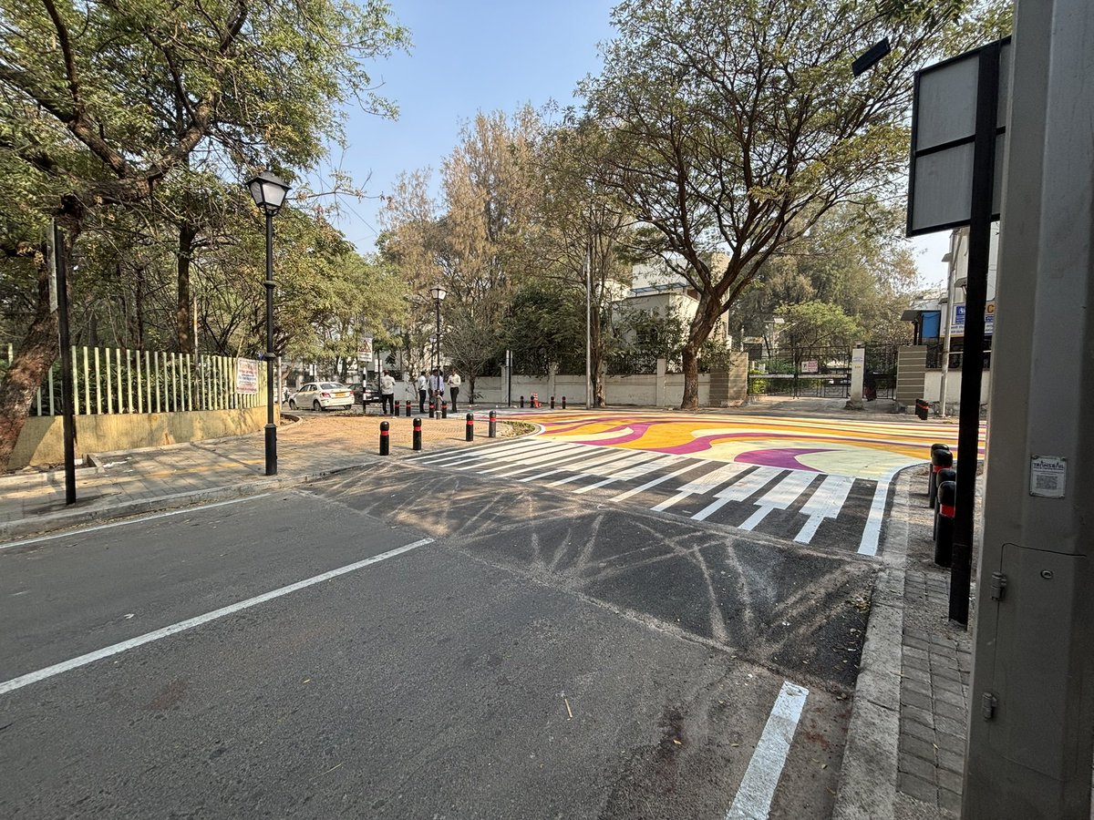 Pune is playing different Game😍