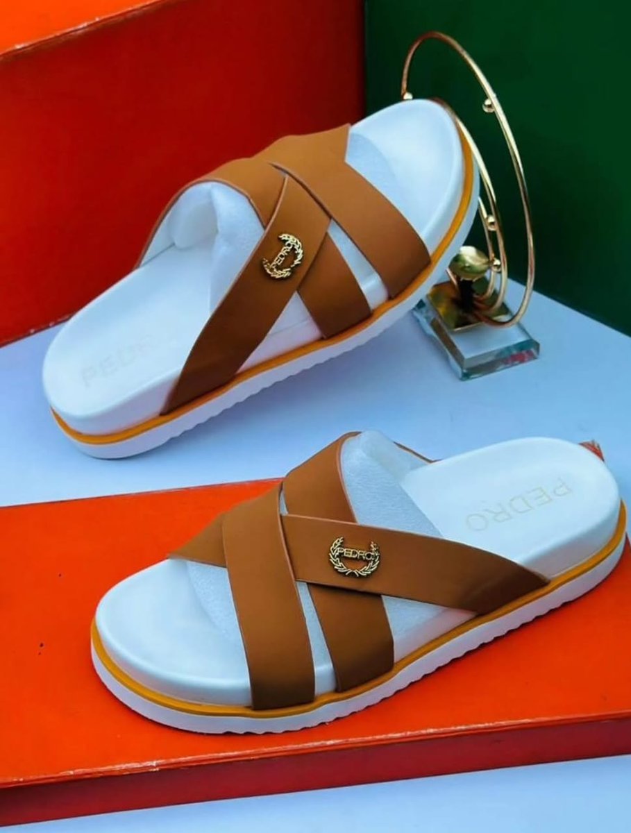 IshakuMuhammed's tweet image. You can get this at affordable Prices with just a DM or call to 07049660020 in kaduna. 

#trend #shoe #designers #buy #sell