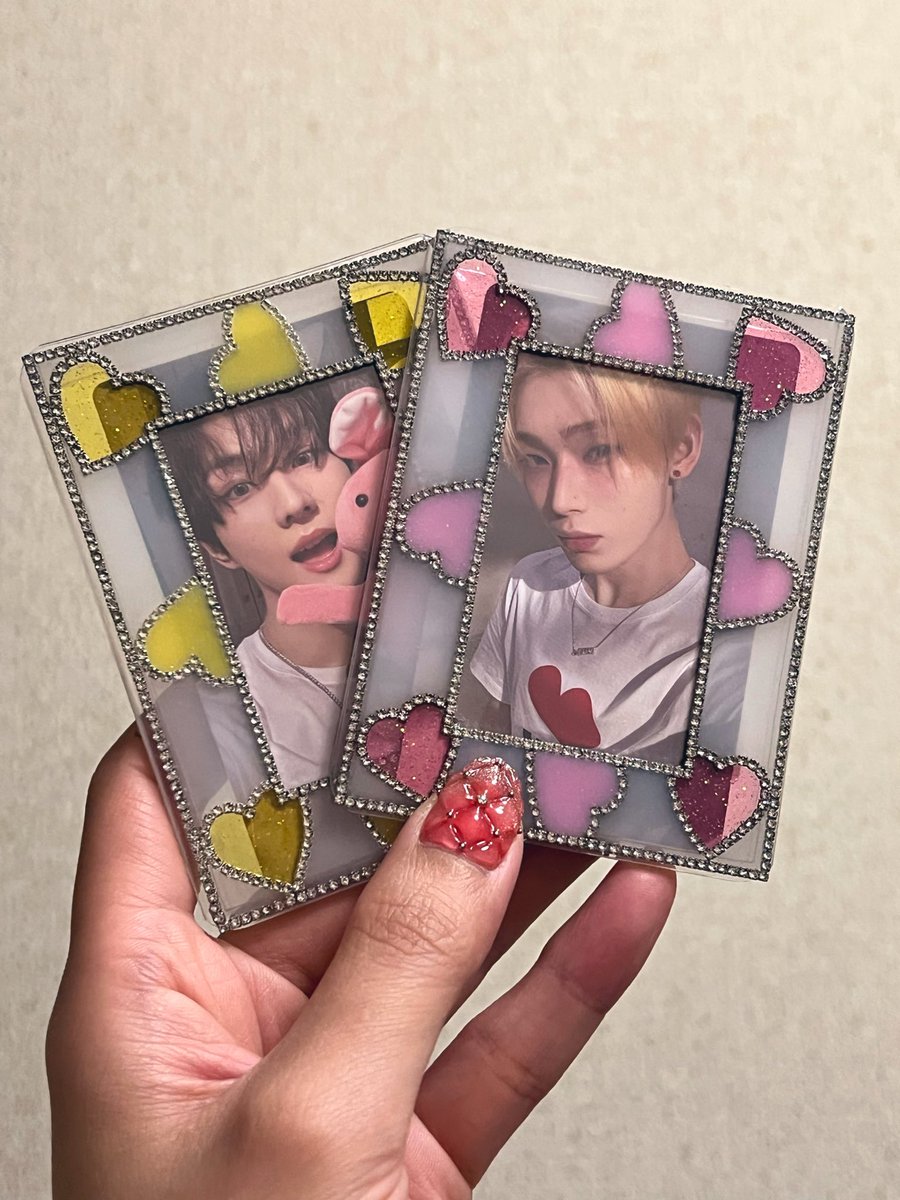 はむけつ tweet media