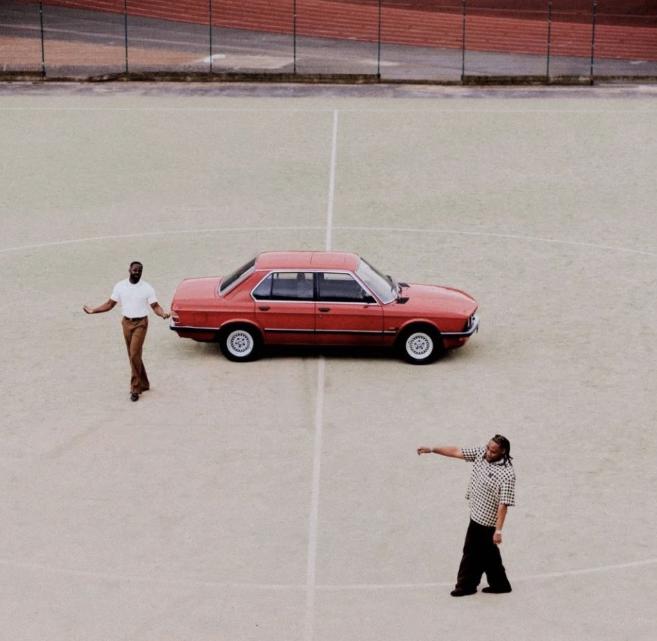 FleeksDaily. tweet media