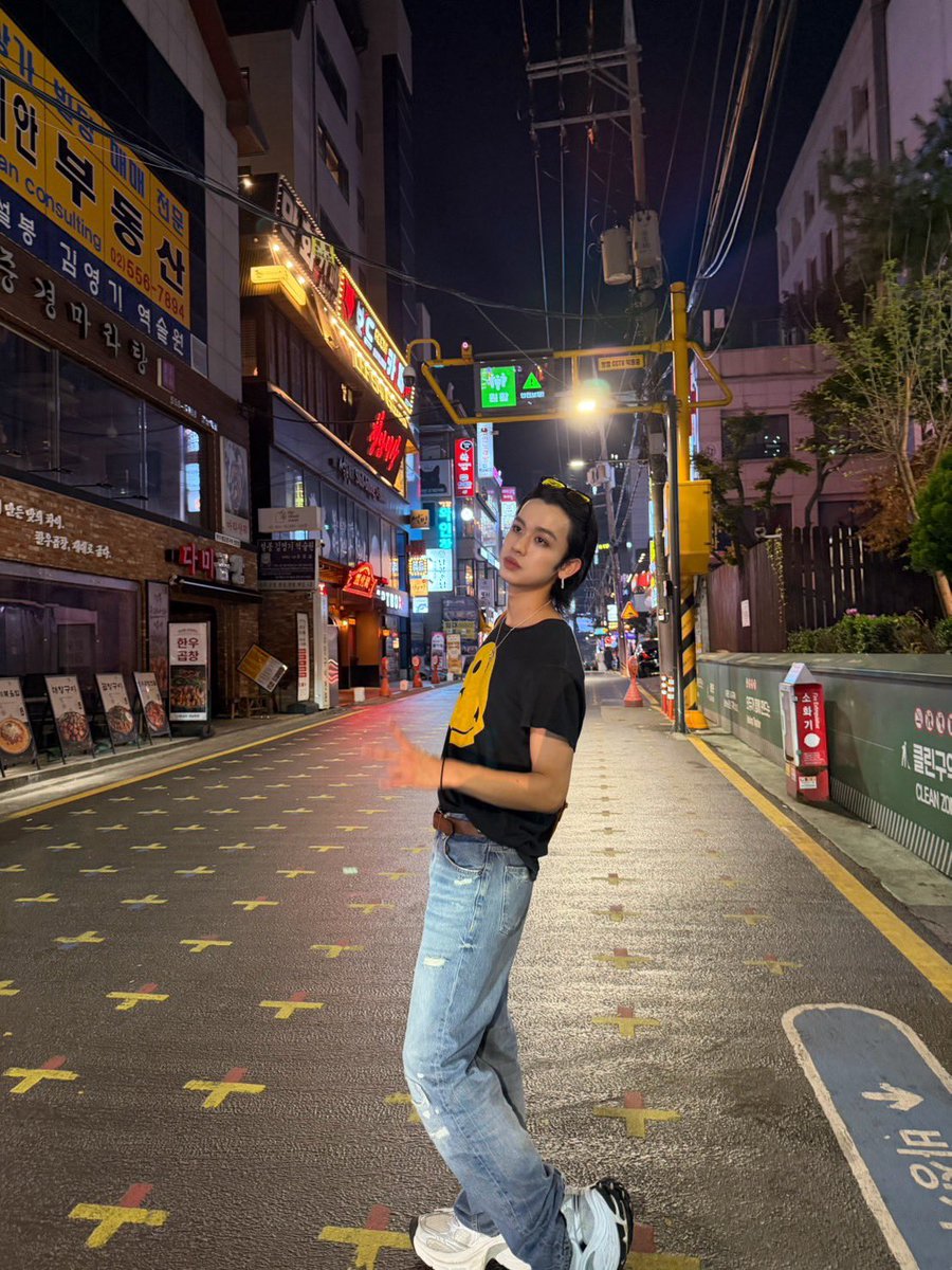 official_enjin's tweet image. 《#KYO》

つぎは6人とMU3Eでいこうなぁ🇰🇷🇰🇷

#ENJIN
#ENJIN_KYO