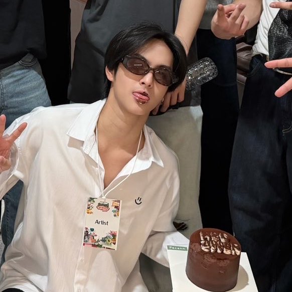 ᴘᴀʟᴍ 🍀 tweet media