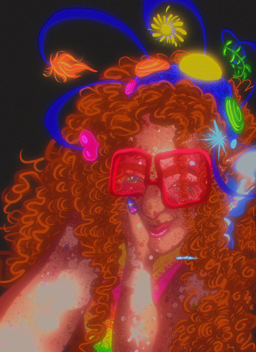 hollipolliyozza's tweet image. happy. ❄️💕🌿🔥
#trippy #cosmic #ocart