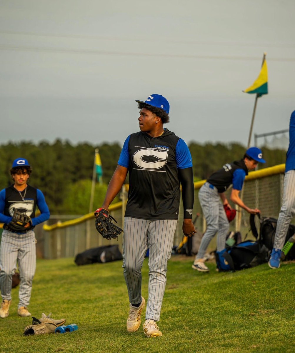 CometsClayton's tweet photo. Another Comet headed to the next level - Congrats to Cedric Simmons ‘26 (OF/1B) on his commitment to New River CC. Young man has continued to trust the process &amp; put in the work to earn this opportunity. Some serious juice at the plate prepared for the moment. Go get em brother! https://t.co/FF3QHIHCDh