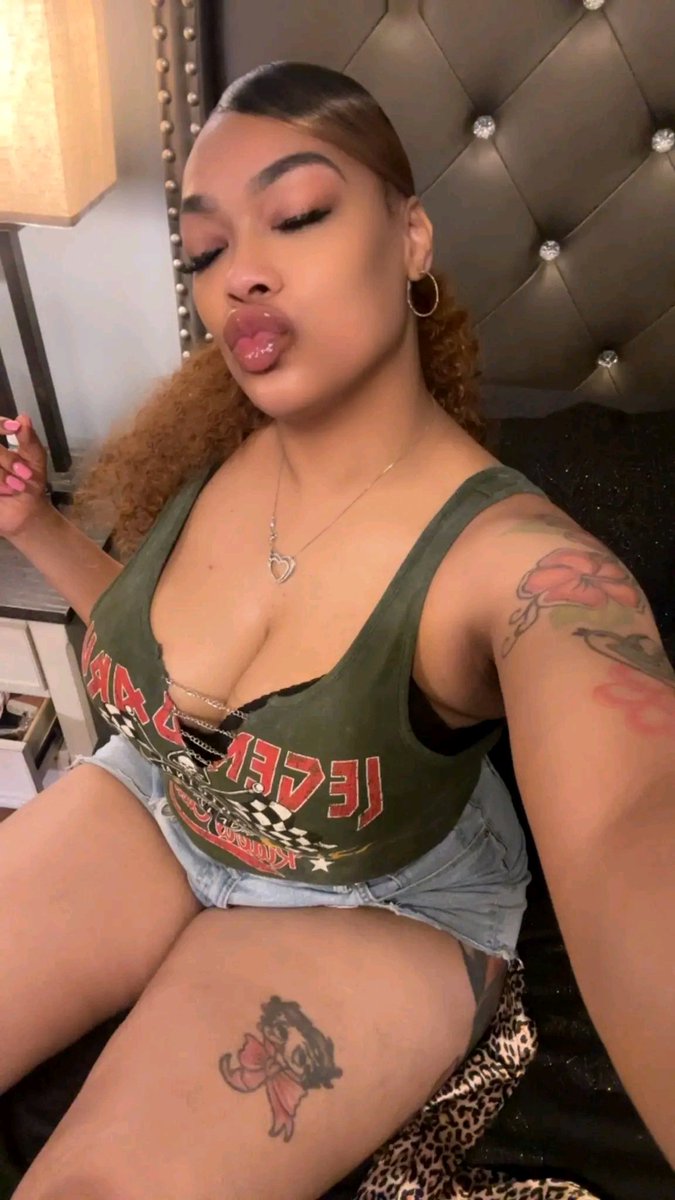 emmanuelkary's tweet image. happy Saturday 😊 #everyone