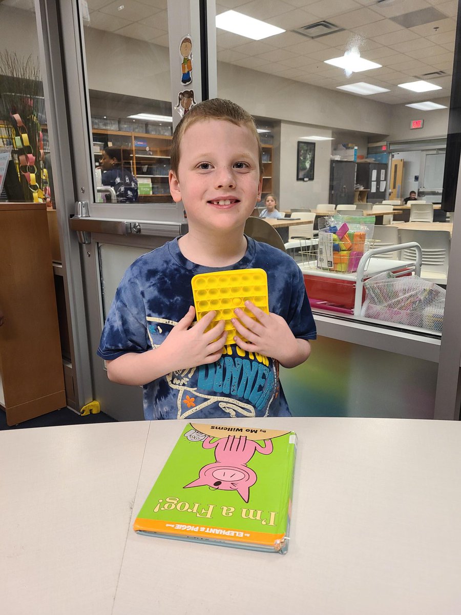 MaryCastleElem's tweet image. 📚🏀 March Madness Reading Champions!

Shoutout to our top readers and top classrooms in each grade level for an incredible Beanstack challenge! 🙌

We also finished 3rd place overall—amazing team effort! 💙📖 #MECisThePlaceToBe