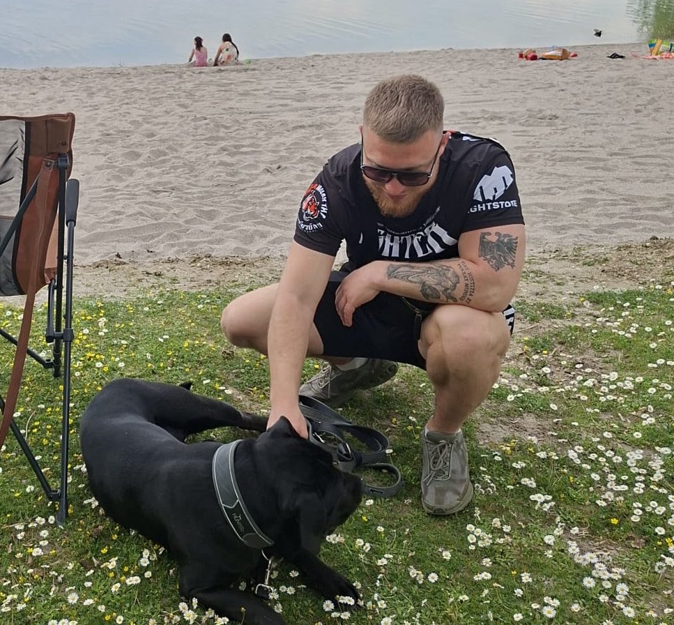 germanbull891's tweet image. Na wie gerne wärt ihr an der Leine 😈🦮

#findom #onlyfans #model #dog 
#cashslave  #slave  #tattos