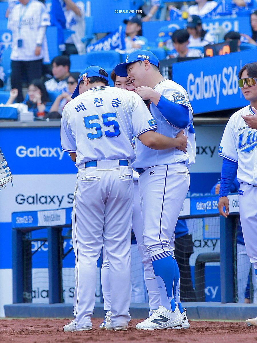 푸른겨울💙 tweet media