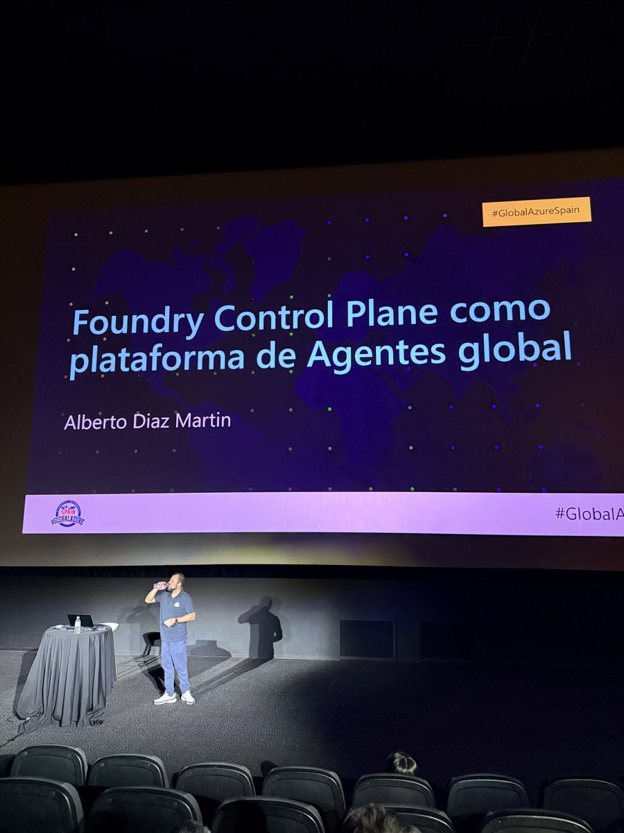 Adrián Del Rincón tweet media