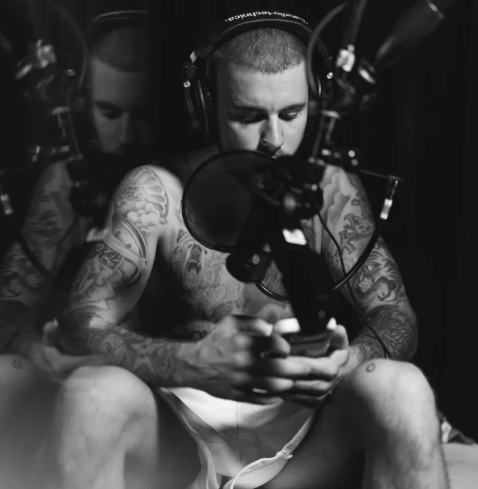 About Music tweet media