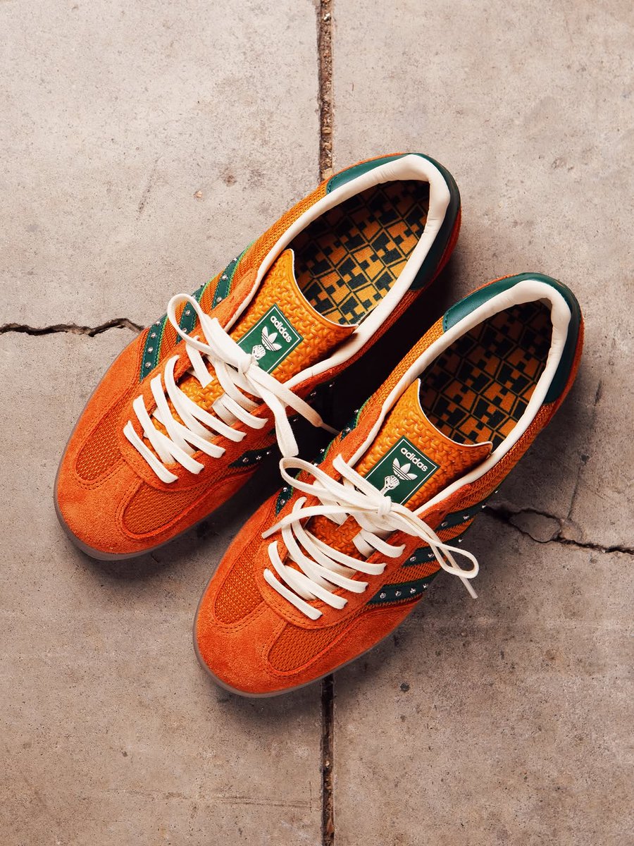 JustFreshKicks tweet media