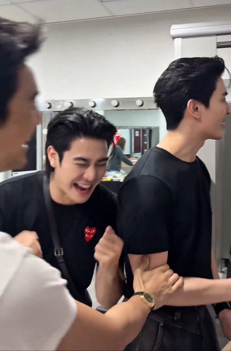 ญีฬ้าฟ🦒มั่ยช่บกดชิ้บ tweet media