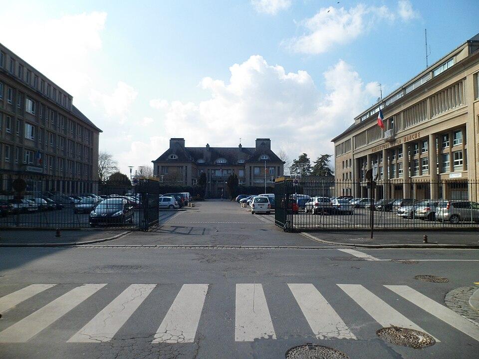 MonumentumFr's tweet image. Ensemble préfectoral à #SaintLô (#Manche) Construction 2ème moitié du XXe siècle. L'ensemble préfectoral comprenant l'hôtel du préfet, en totalité, avec l'emprise du jardin, son mur de clôture, sa galerie de jo...
Suite 👉 monumentum.fr/monument-histo…
#Patrimoine #MonumentHistorique