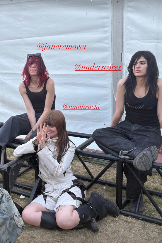 JR Updates tweet media