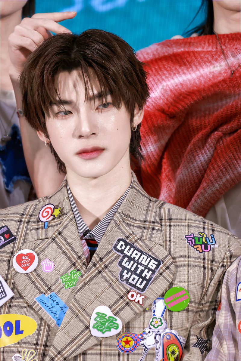 astralzero 🐺🪽 (slow) tweet media