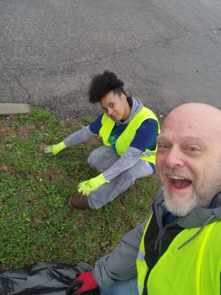 WCC_Warren's tweet photo. FACS Culinary instructors and students are out in full force despite the rainy conditions for Warren Clean Up Day! https://t.co/yp88YGIhn3