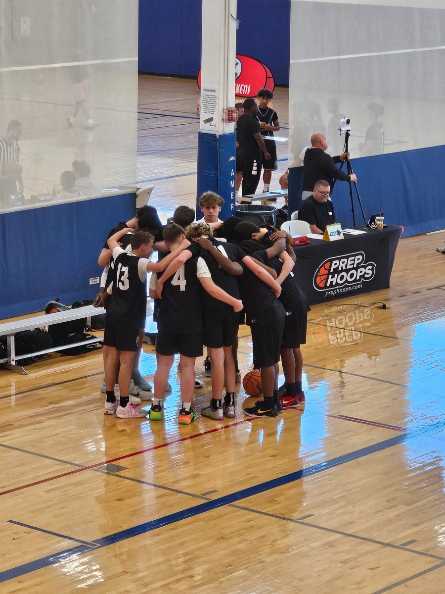 ictelite_2030's tweet photo. 2, 20 point wins to kick the tournament off! Tyson Ripley led us first game with 15pts, followed by Cole Dallien with 14pts. Second game Cole Dallien led us with 15pts, followed by Leontae Price with 9. Great team defensive effort in both games!! https://t.co/RAxpOivTDQ