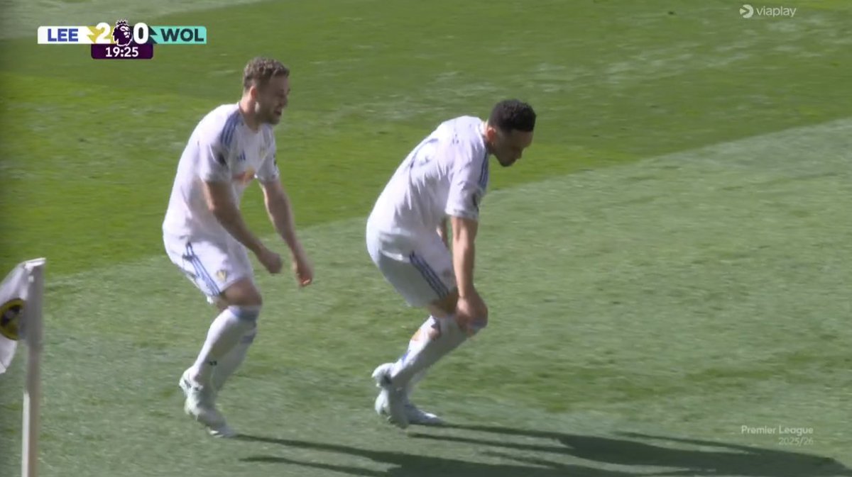 The Touchline | 𝐓 tweet media