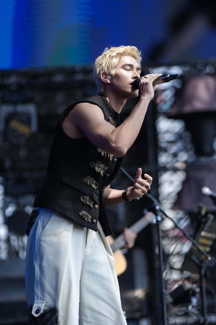 lilchidonuts🍩 tweet media