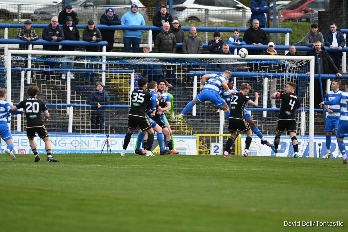 tontastic's tweet photo. Match Action 📸 https://t.co/jAjHsNS0vz