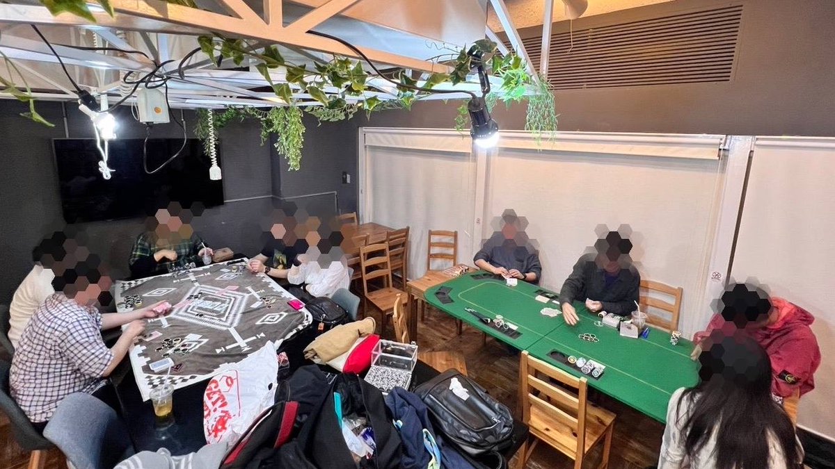 twice_ikbkr's tweet photo. 後半の部、店内でボドゲを遊んでた方が飛び入り参加
なんと2卓目が立ちました！ https://t.co/3uUwFQ9YoG
