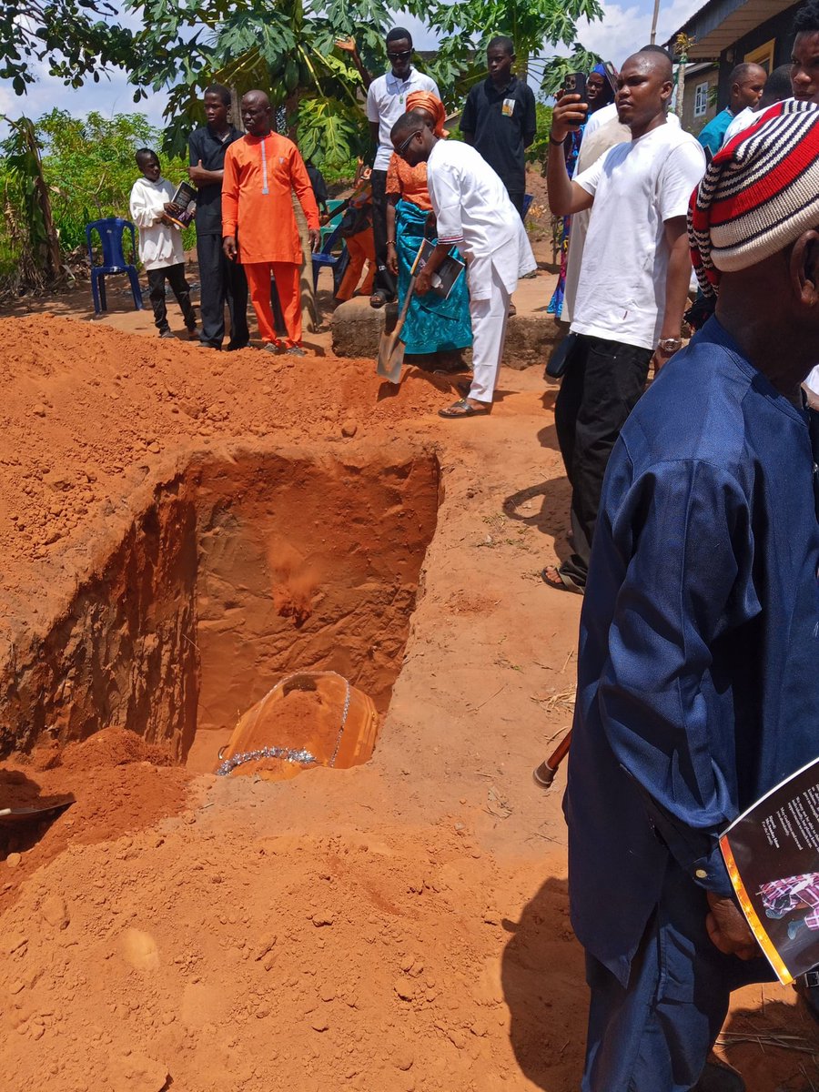 Dikachi 🎭 tweet media