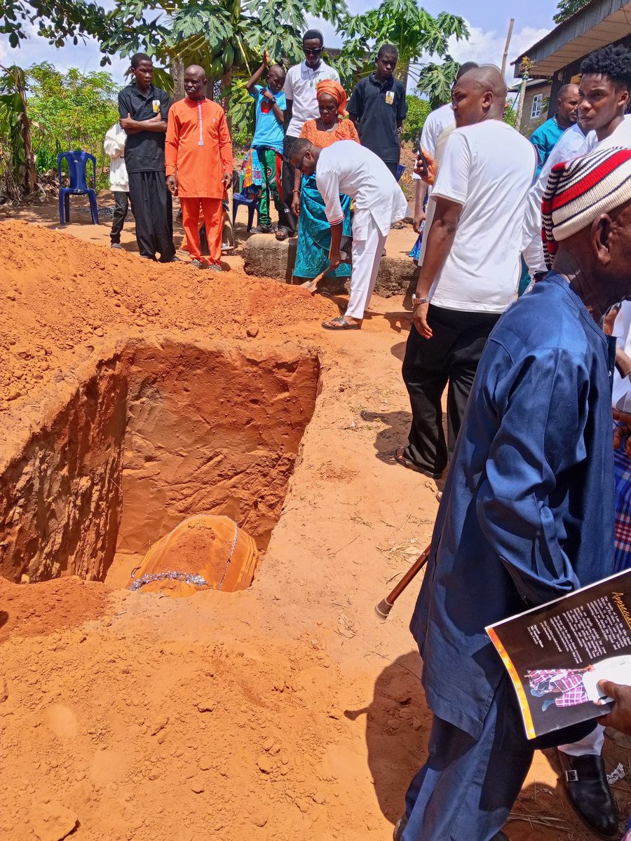 Dikachi 🎭 tweet media