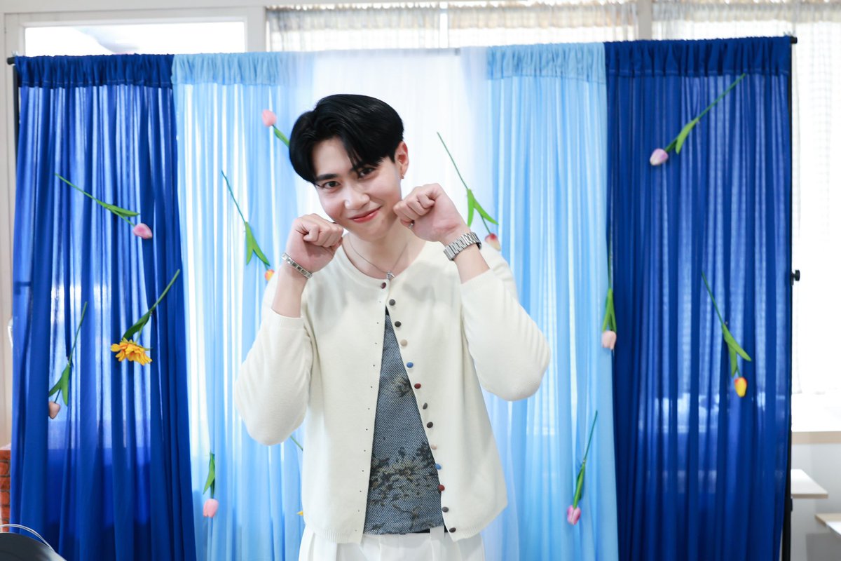 AllAroundTop's tweet photo. คนที่เก่งที่สุดในวันนี้นี่หน่า (🥺🤏🏻) วันนี้ต้องขอบคุณน้องท้อปมากๆเลยน้า เก่งมากแย้ววันนี้ น้องท้อปเก่งมาก น้องท้อปเก่งที่สุด 🤲🏻🩵
꒰ #topsumethee @smt_sumethee ꒱
#Tops21stFloralDreams https://t.co/yXq7KU0Cnr