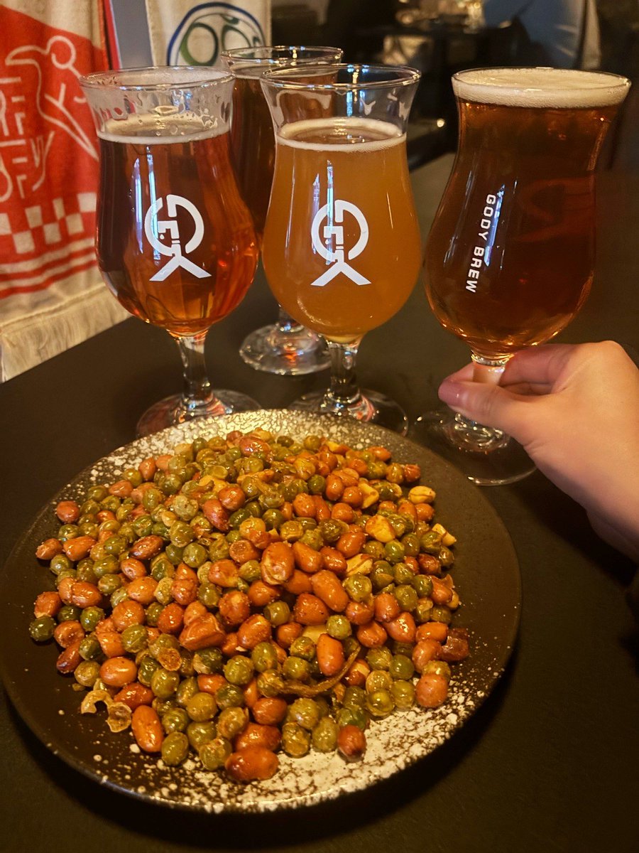 LadjiOumar23's tweet image. "Decades later, same laugh, same vibe. Grateful for friends who turn 'see you soon' into 'always here'.  #OldFriends #GoodVibesOnly"