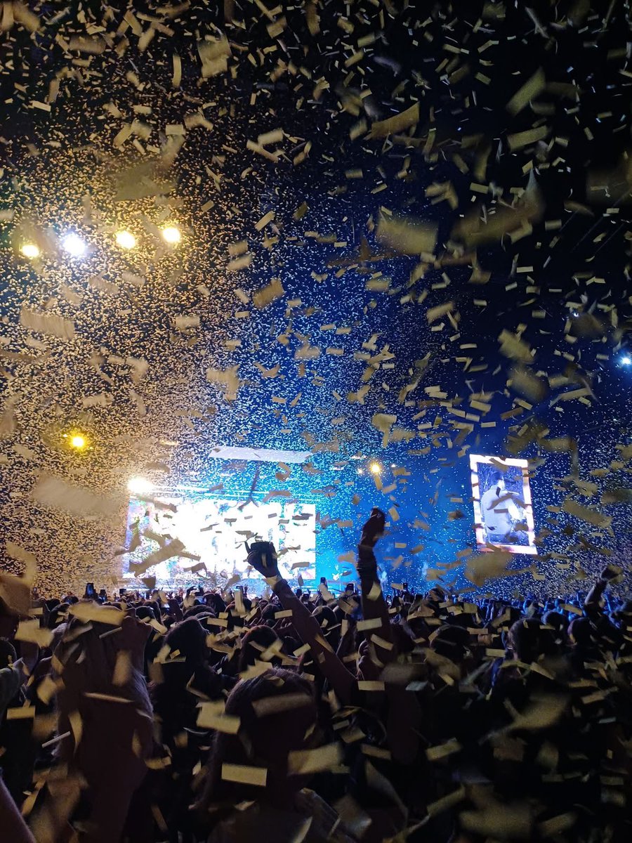 louieslovebot tweet media