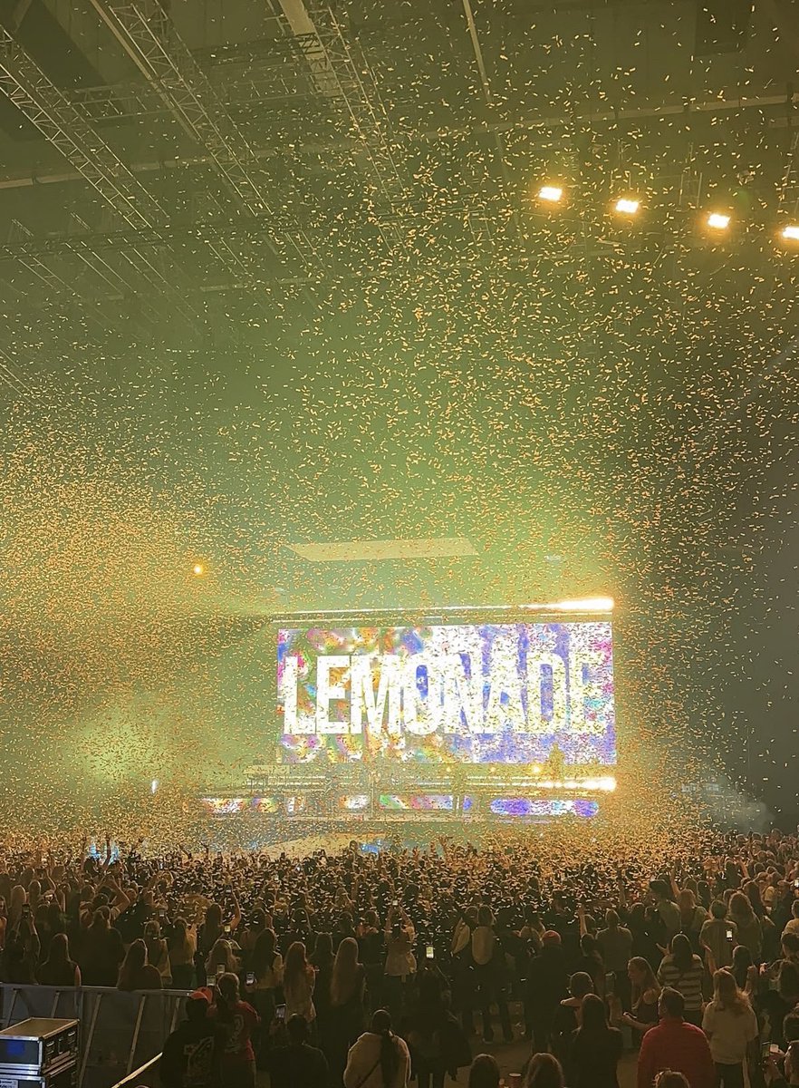 louieslovebot tweet media