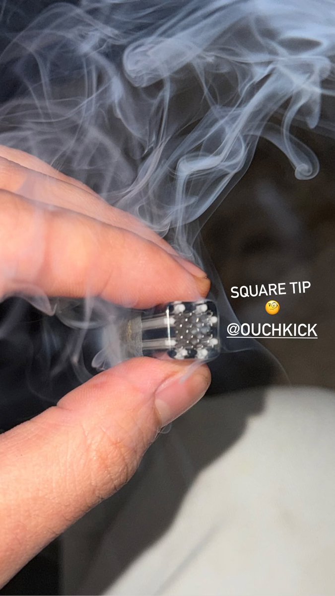 Ouch Kick tweet media