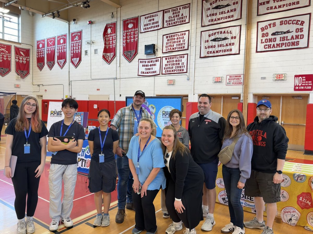 MineolaMS's tweet photo. Our @RubeGoldberg competition is underway with our very special host Zach from Zach’s Contraptions! 

Celebrating success through failure &amp; all the learning in the magical middle moments! 

#MineolaProud of our @MineolaMS teams! &amp; thank you @CailinCarlson for your hard work! https://t.co/LVtAhhPqtt